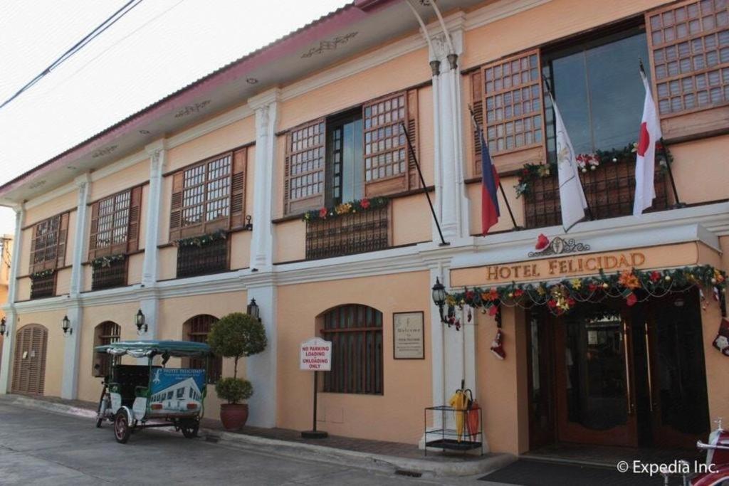 Hotel Felicidad Vigan Exterior photo